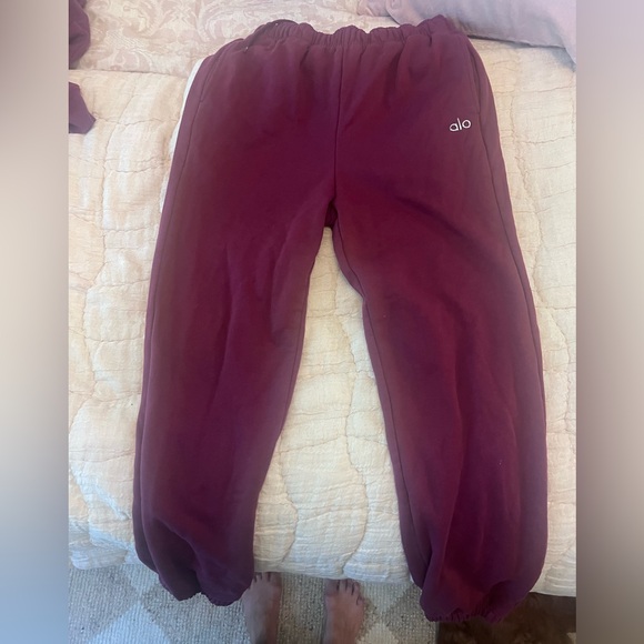 Alo Accolade sweatpant - perfect condition - Picture 6 of 8